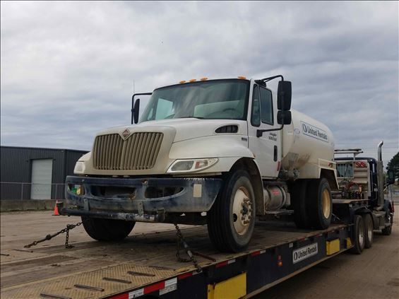 2013 INTERNAT'L 4300 Water Truck