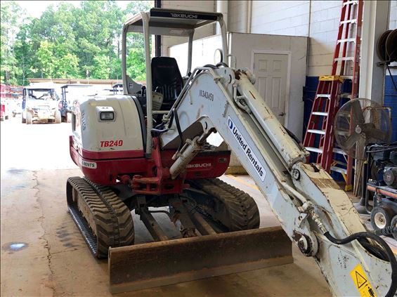 2015 Takeuchi TB240 Mini-Excavator