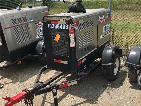 2015 Lincoln Electric VANTAGE 520 Welder