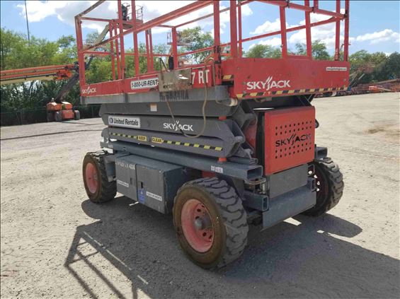 2007 Skyjack SJ7127RT Scissor Lift