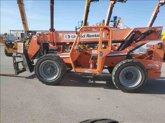 2013 SKYTRAK 10054 Rough Terrain Forklift