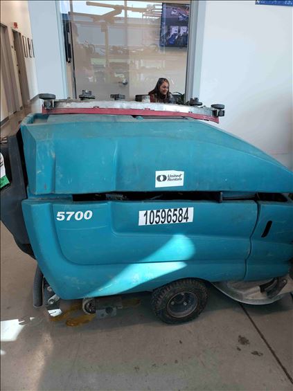 2017 Tennant M-5700