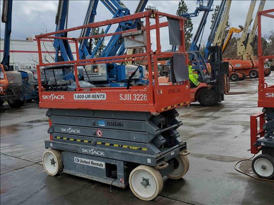 2014 Skyjack SJIII3226 Scissor Lift