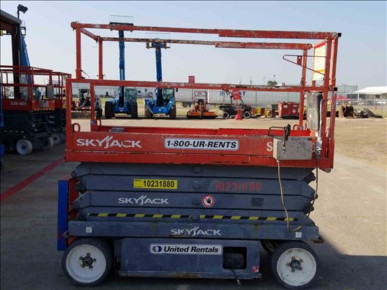 2014 Skyjack SJIII3226 Scissor Lift