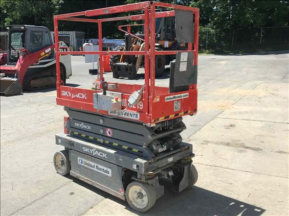 2015 Skyjack SJIII3219 Scissor Lift