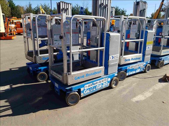 2012 Genie GR-20 Vertical Lift