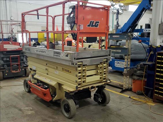 2015 JLG 3246ES Scissor Lift