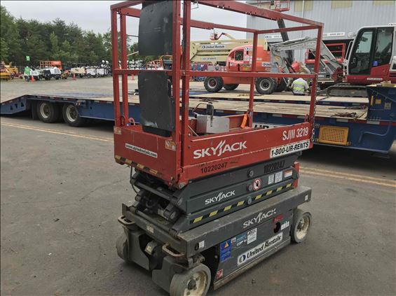 2014 Skyjack SJIII3219 Scissor Lift