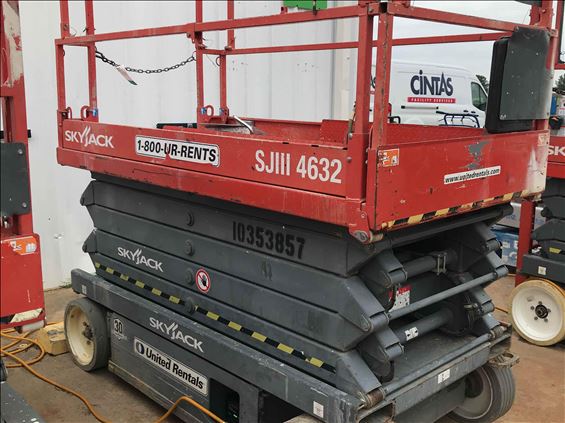 2015 Skyjack SJIII4632 Scissor Lift