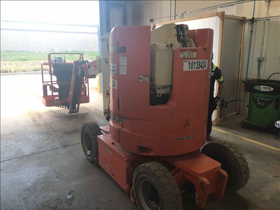 2013 JLG E300AJP Boom Lift