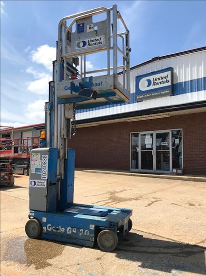 2014 Genie GR-20 Vertical Lift