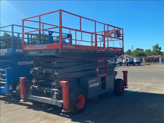 2013 Skyjack SJ9250RT Scissor Lift