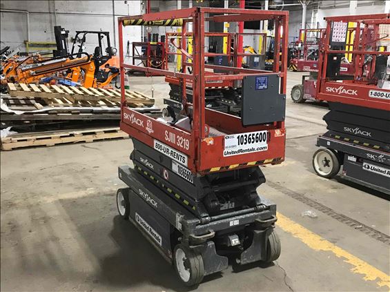 2015 Skyjack SJIII3219 Scissor Lift