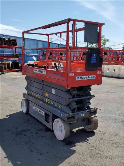 2015 Skyjack SJIII3226 Scissor Lift