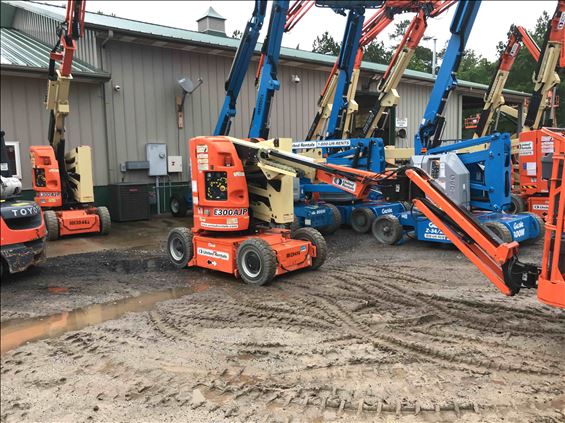 2013 JLG E300AJP Boom Lift