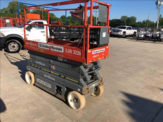 2014 Skyjack SJIII3226 Scissor Lift