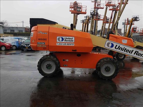2013 JLG 600S Boom Lift