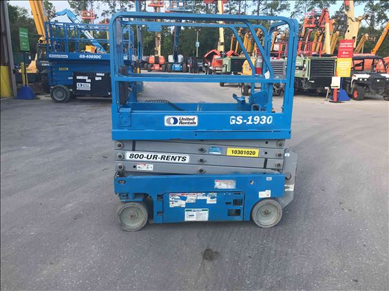 2014 Genie GS-1930 Scissor Lift