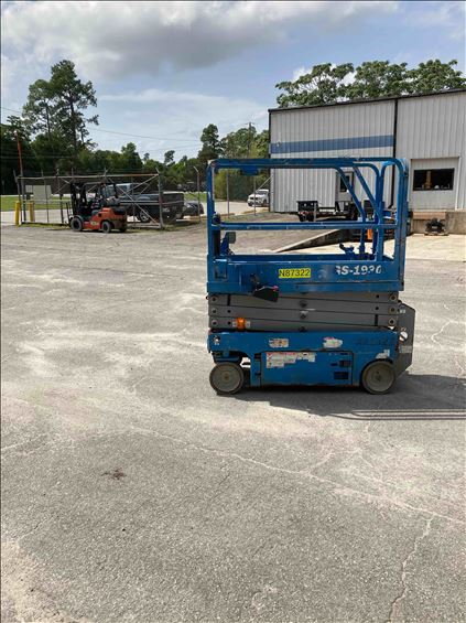 2014 Genie GS-1930 Scissor Lift