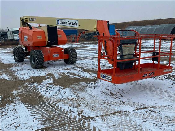 2013 JLG 800A Boom Lift