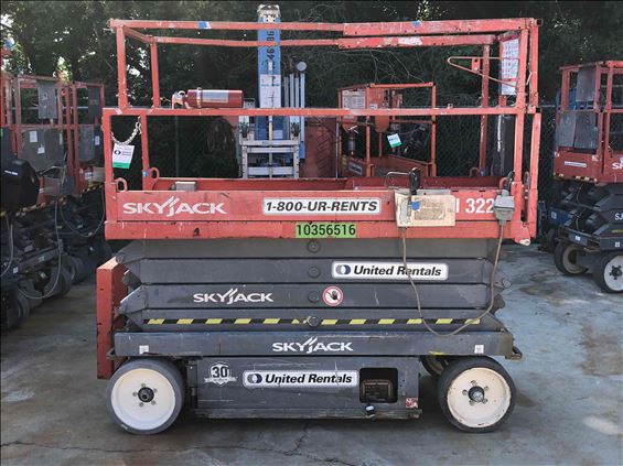 2015 Skyjack SJIII3226 Scissor Lift