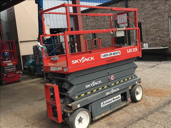 2014 Skyjack SJIII3226 Scissor Lift