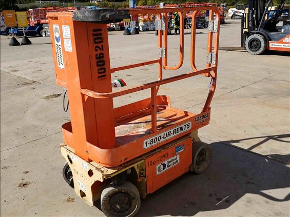 2012 JLG 1230ES Scissor Lift
