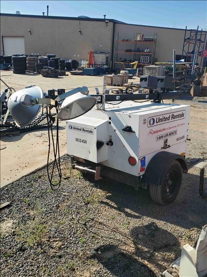 2014 Magnum Pro MLT5200 Towable Light Tower