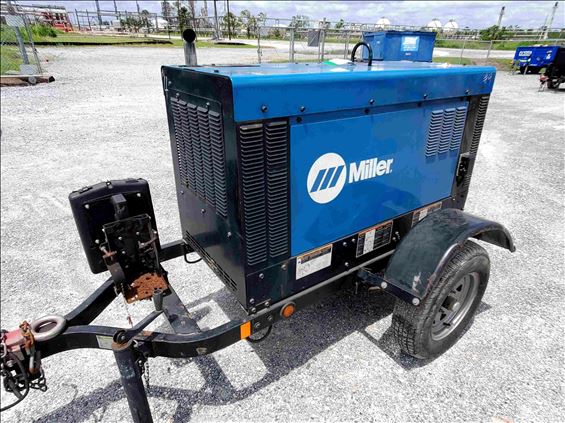 2017 Miller Welders BIG BLUE 400PRO Welder