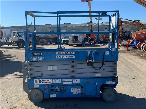 2014 Genie GS-2632 Scissor Lift