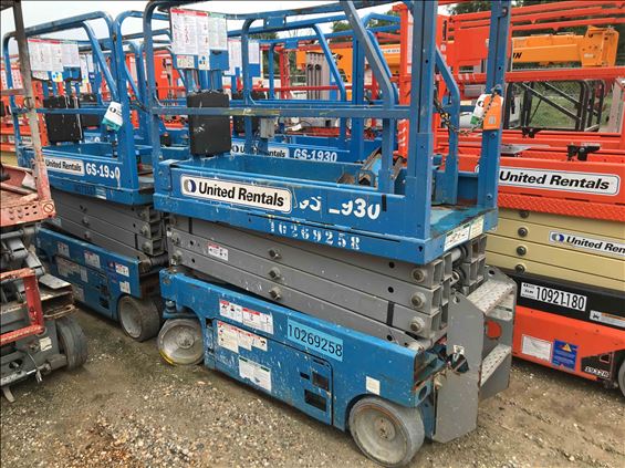 2014 Genie GS-1930 Scissor Lift