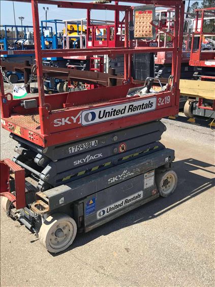 2015 Skyjack SJIII3219 Scissor Lift