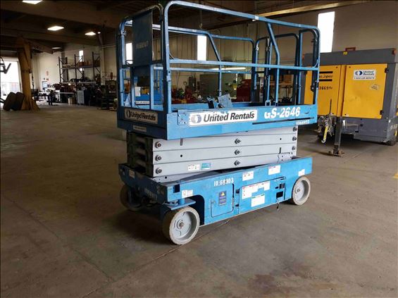 2013 Genie GS-2646 Scissor Lift