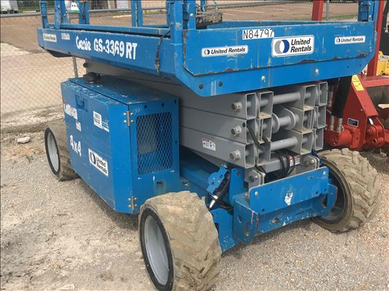 2013 Genie GS-3369 RT Scissor Lift