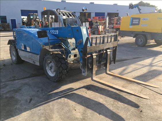 2014 Genie GTH-5519 Rough Terrain Forklift