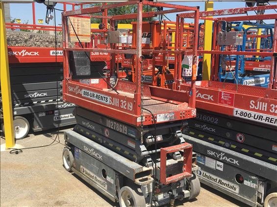 2014 Skyjack SJIII3219 Scissor Lift