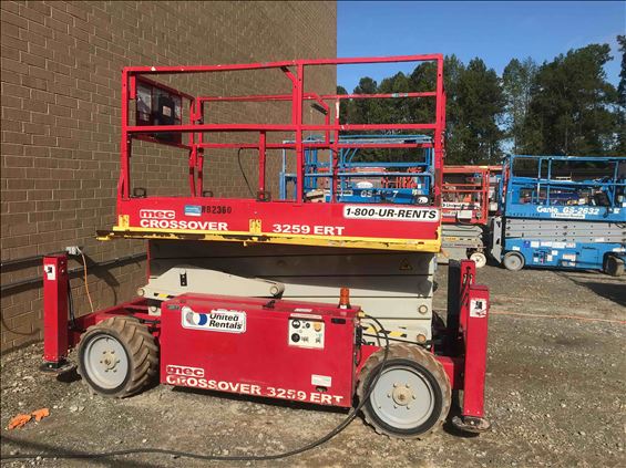 2013 MEC 3259 ERT Scissor Lift