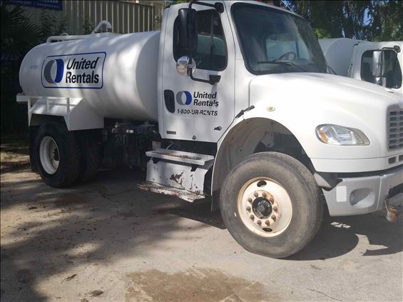 2013 Freightliner M2 106 WATER Water Truck