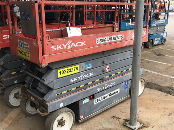 2014 Skyjack SJIII3226 Scissor Lift