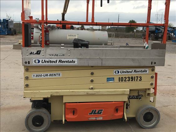 2014 JLG 2630ES Scissor Lift
