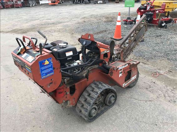 2013 Ditch Witch RT12 Trencher