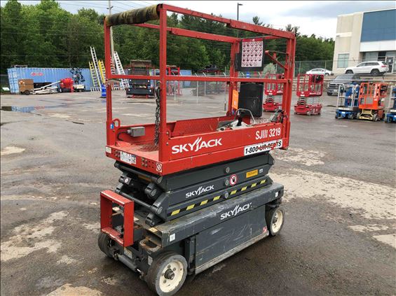 2014 Skyjack SJIII3219 Scissor Lift