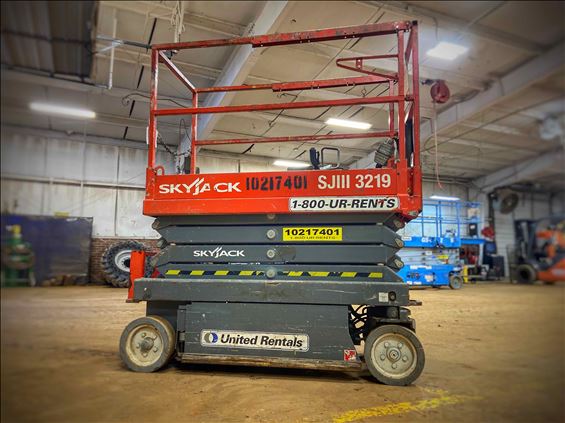 2014 Skyjack SJIII3219 Scissor Lift