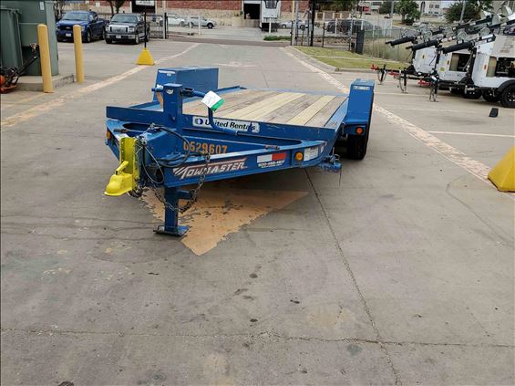 2017 Towmaster T-12DT Trailer