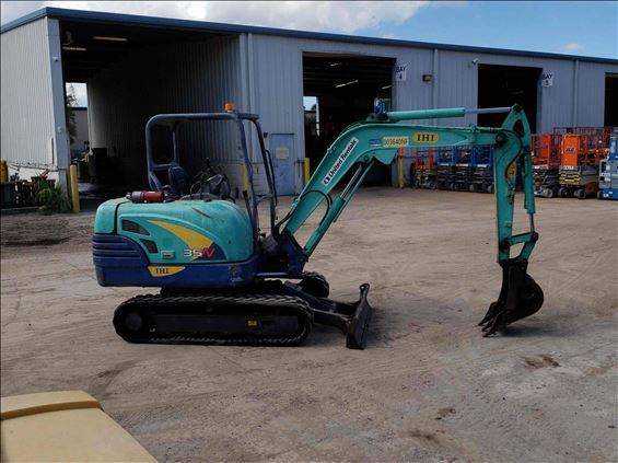 2015 IHI 35N-3 Mini-Excavator