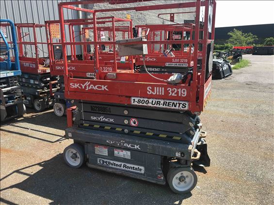 2014 Skyjack SJIII3219 Scissor Lift