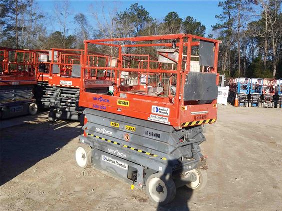 2014 Skyjack SJIII3226 Scissor Lift