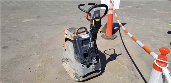 2017 Multiquip MVH308DZ Plate Compactor