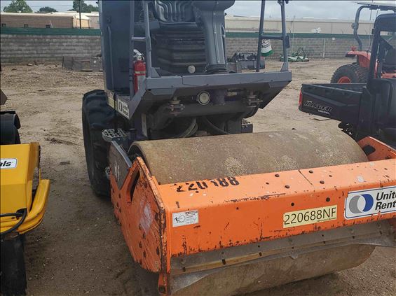 2016 Hamm H5I Ride-On Roller