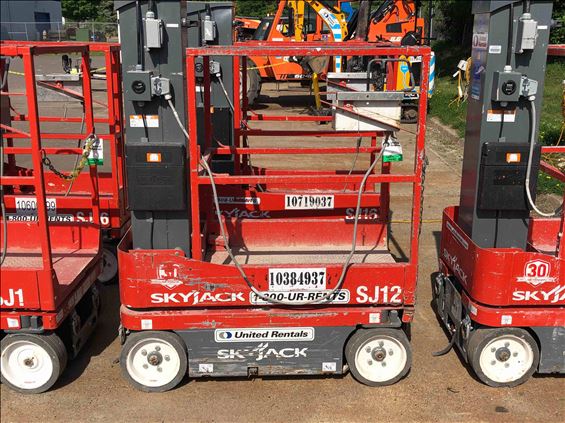 2015 Skyjack SJ12 Scissor Lift